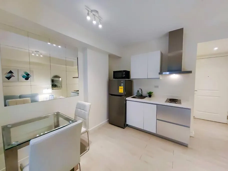 Apartment 1Br Condotel Azure Urban Resort Near Airport - 14F #Az03 Manila