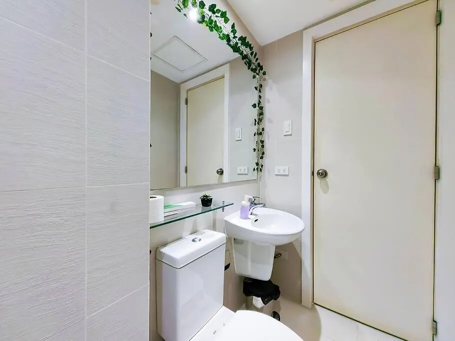 1Br Condotel Azure Urban Resort Near Airport - 14F #Az03 Manila Philippines